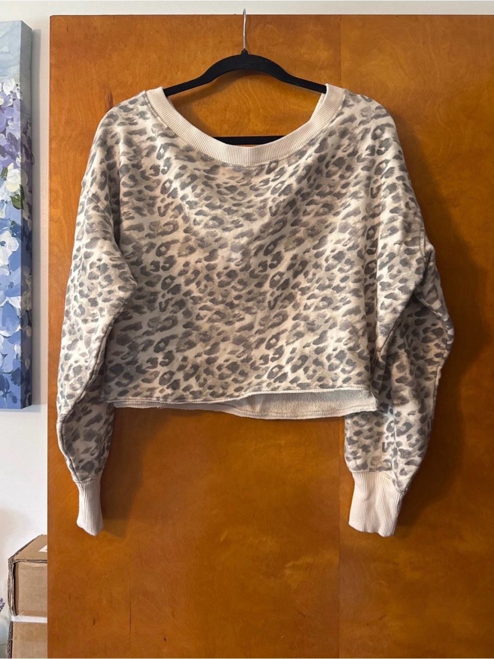 aerie Off-Shoulder Cropped Leopard Sweater - Cream/Gray